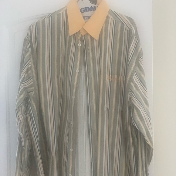 Dress Shirt! - Picture 1 of 3